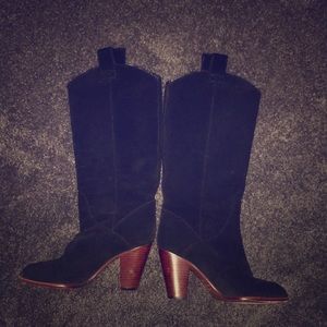 Marc by Marc Jacobs Suede Boots!